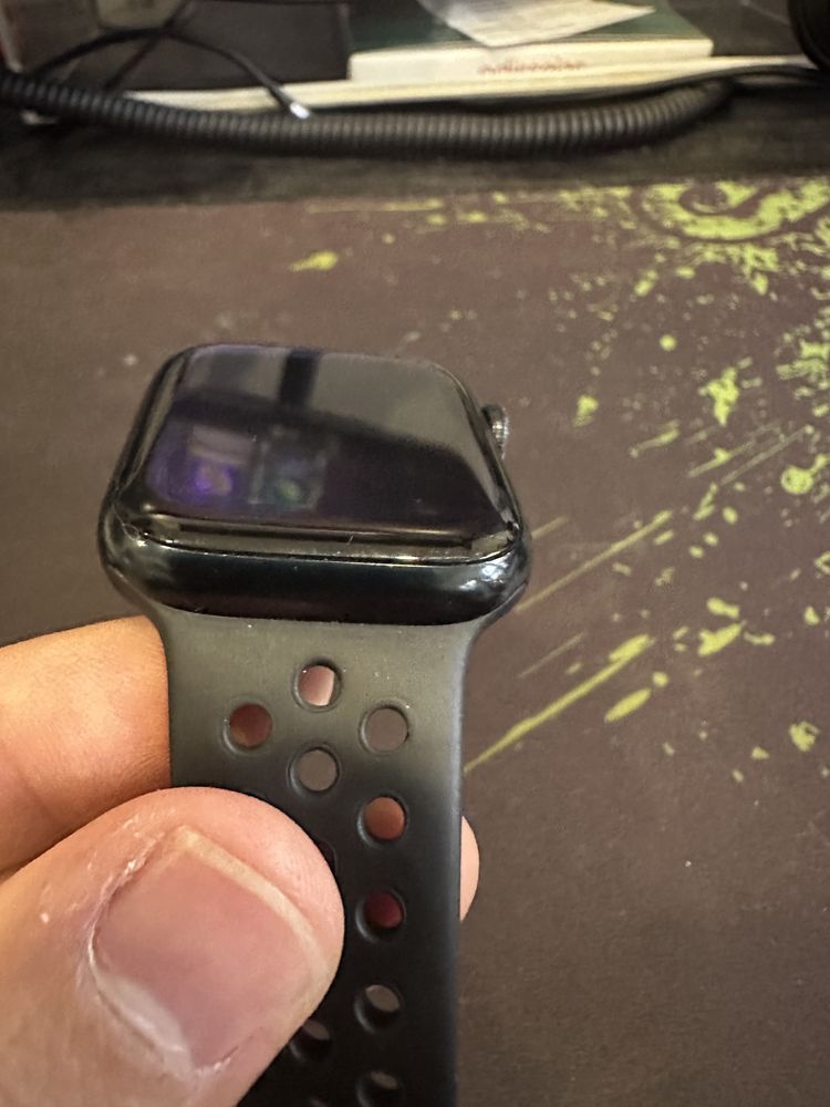 Apple Watch 8 Wi-Fi + Cellular