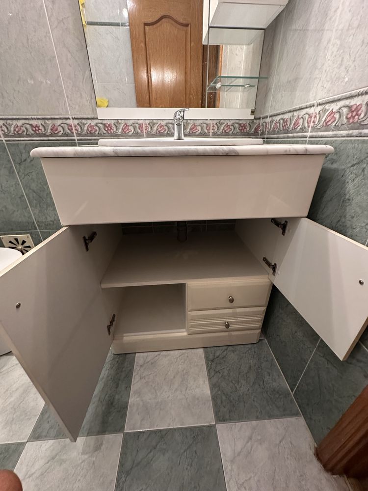 Armário Casa Banho com torneira (NOVO)