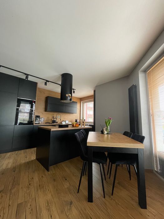 Nowoczesne mieszkanie w centrum z miejscem parkingowym