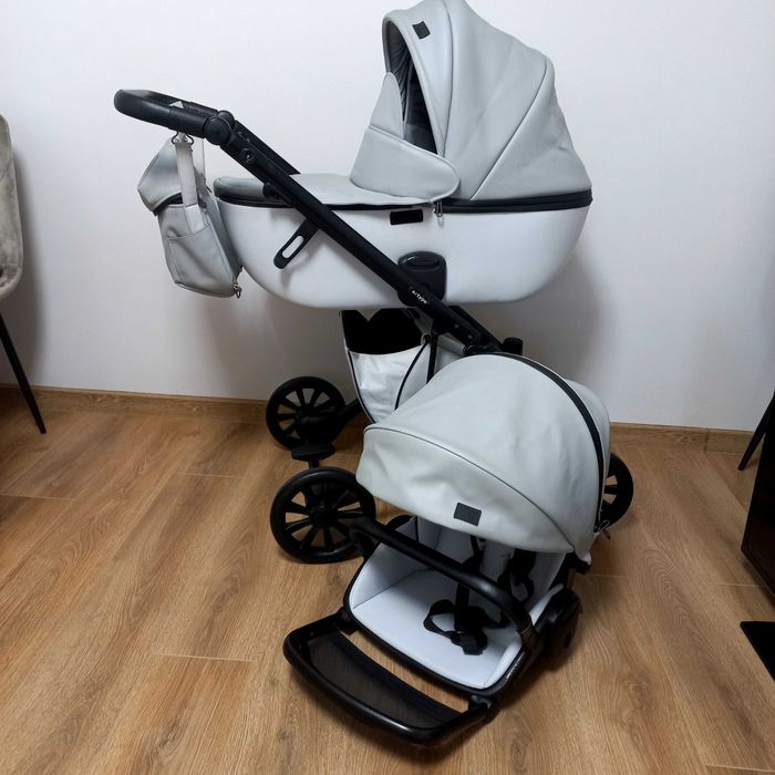 Дитяча коляска anex e/type, в гарному стані.