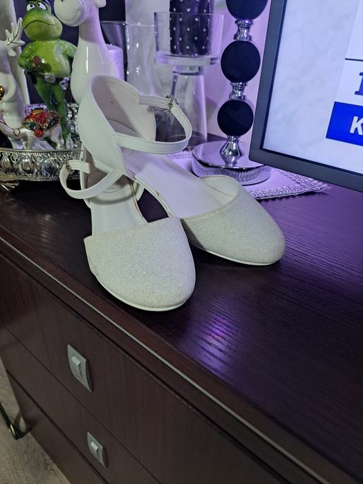 Buty komunijne, komunia dla dziewczynki rozmiar 36