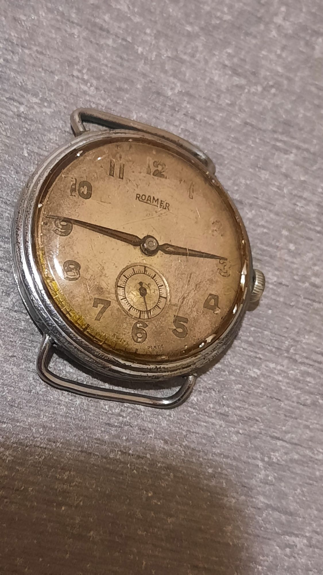 Часы швейцарские 40 х годов ROAMER