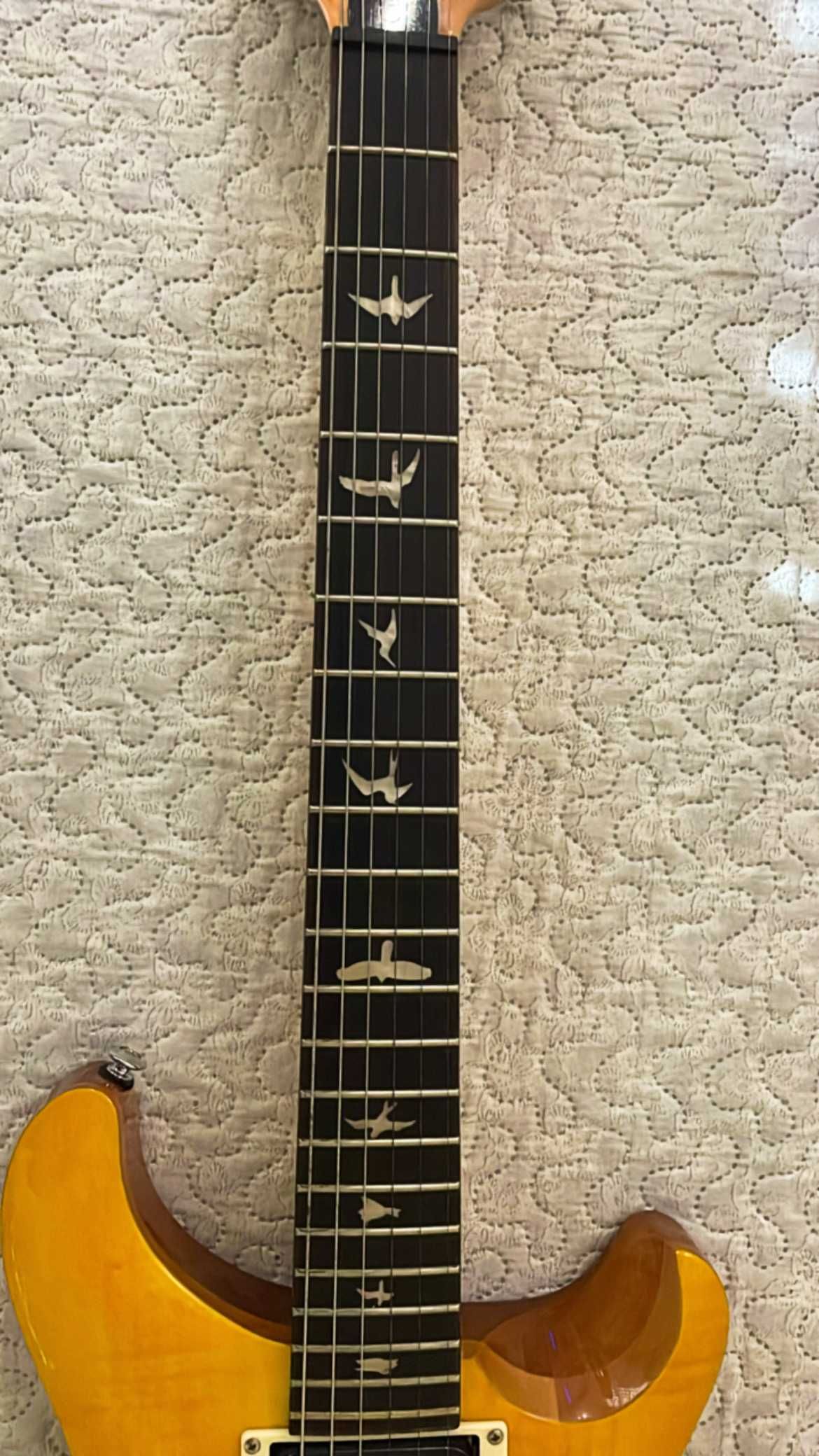 Guitarra Elétrica PRS SE Custom 22 Semi Hollow Santana Yellow