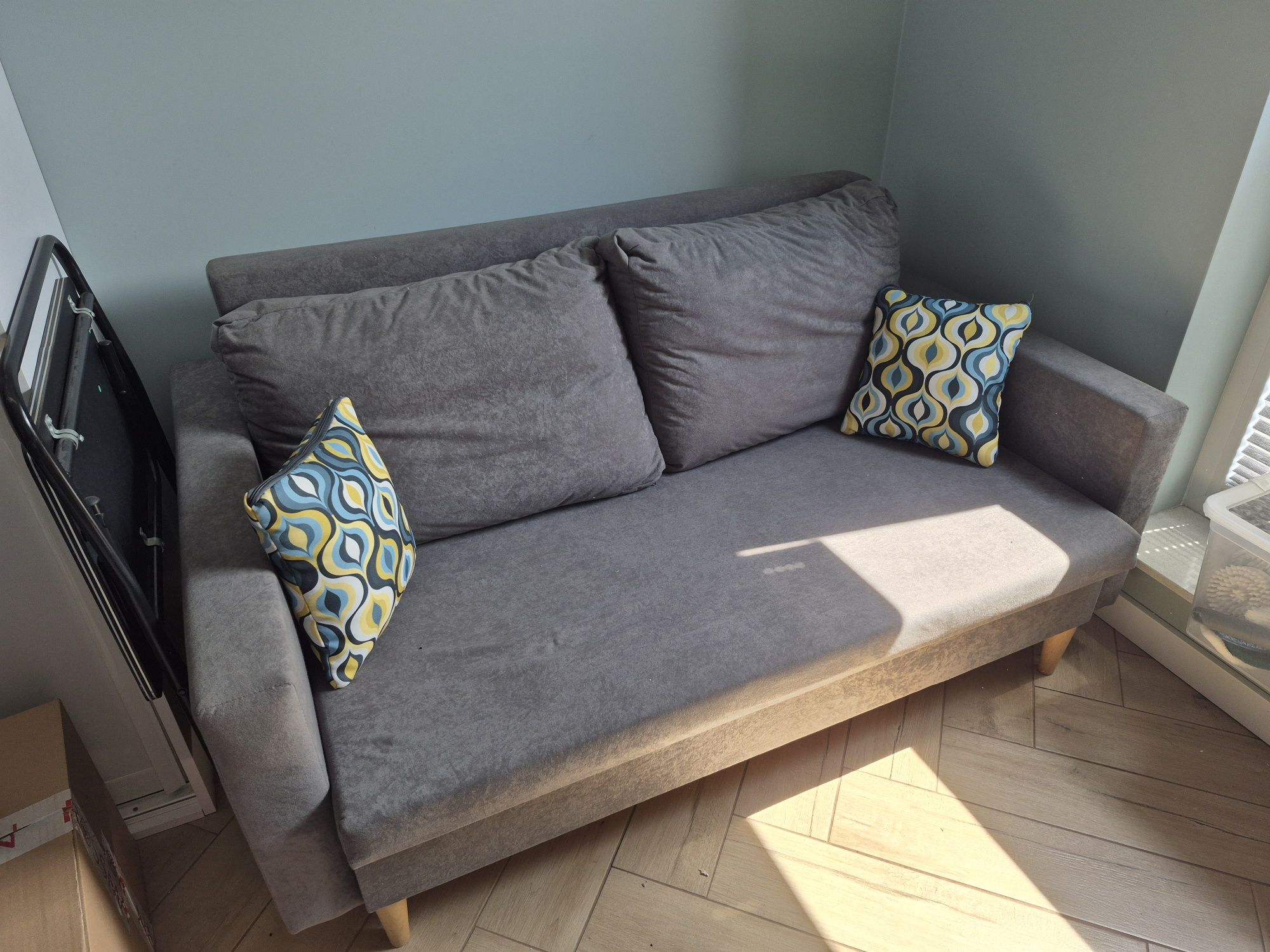 Szara sofa Etna rozkładana