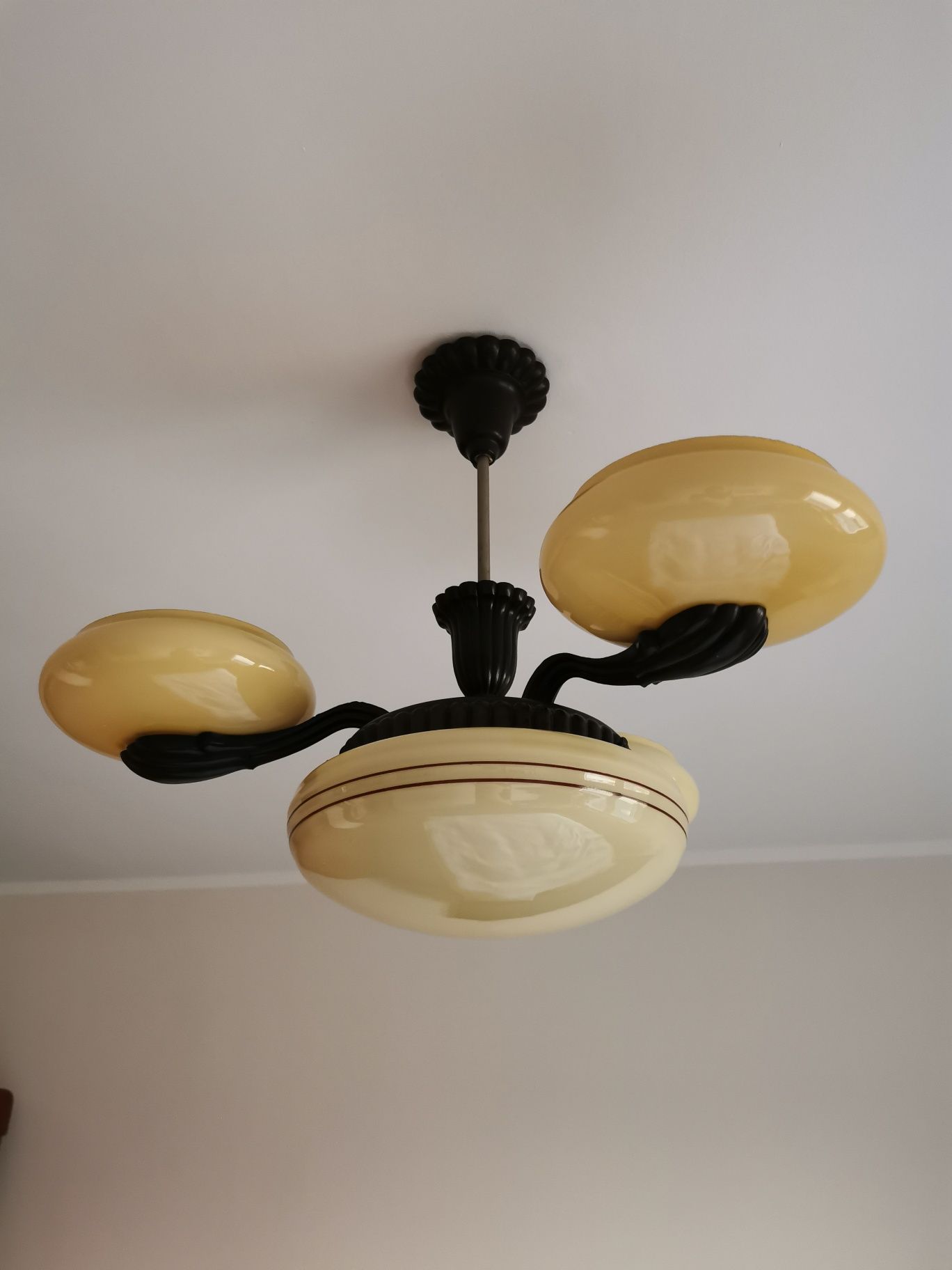 Przedwojenna lampa wisząca (art deco)