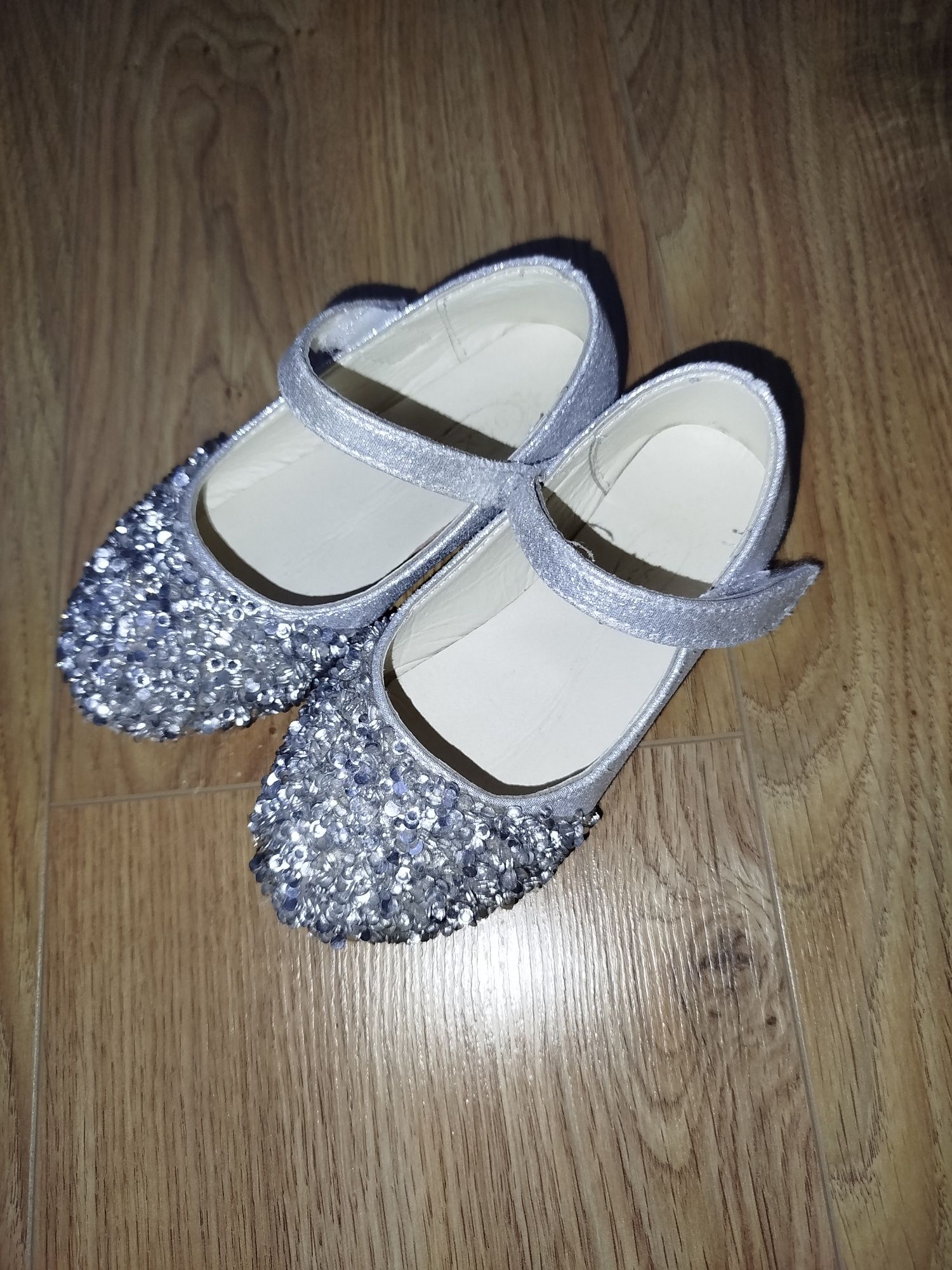 Buty dla dziewcyznki na wesele komunie chrzciny