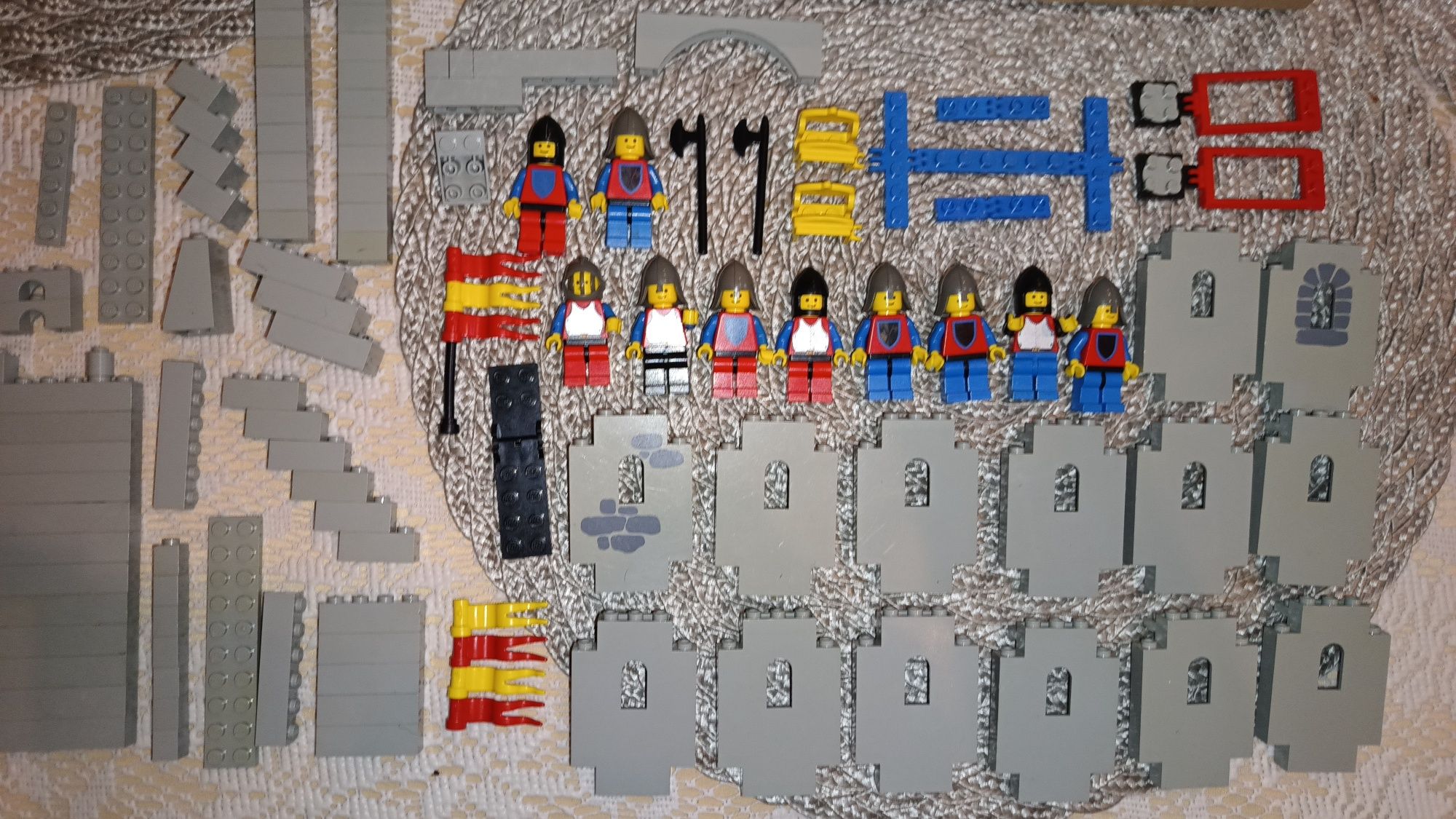 Lego figurki rycerze castle panele zamków old Grey ludziki siodła kg
