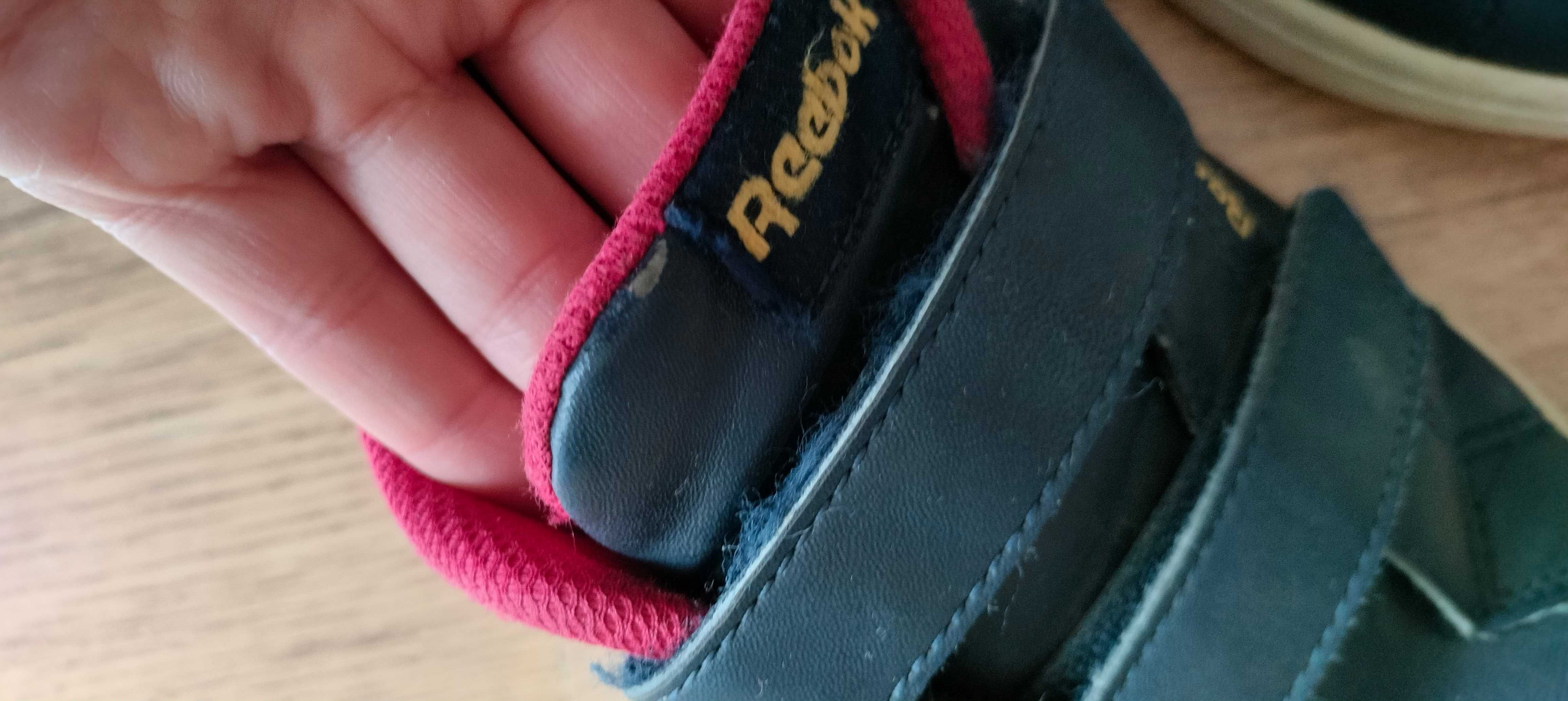 Buty chłopięce Reebok na przylepce 33 22 cm