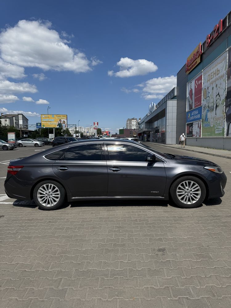 Продам Toyota Avalon