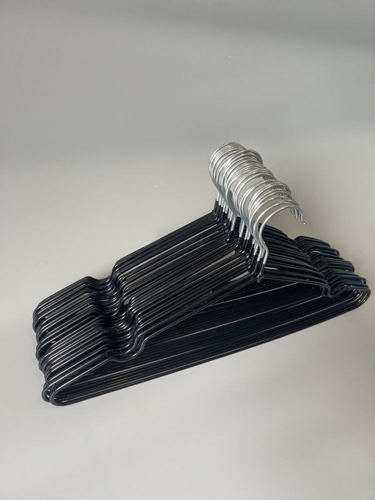 Поечики металичиские в силиконовом покрытии , 30 штук , черные