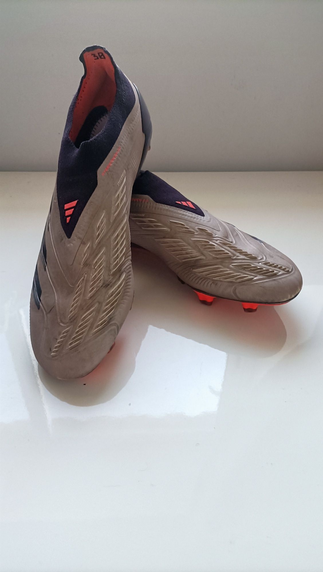Vendo chuteiras Predator elite ll fg