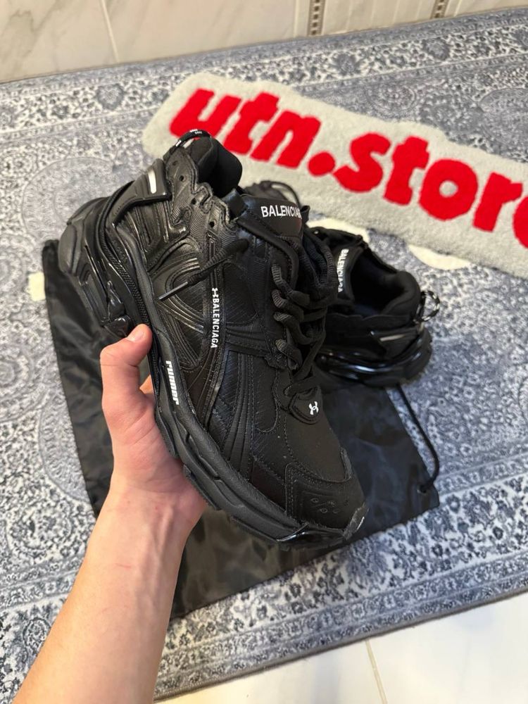 Balenciaga runner x Under Armour