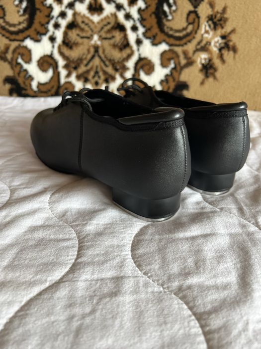 Танцювальне взуття