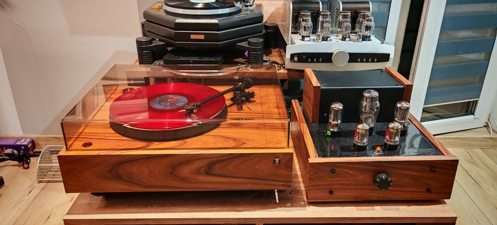 Acoustic research Gramofon