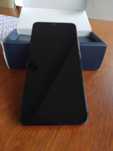 Smartfon Motorola e7i  w kolorze czerwonym