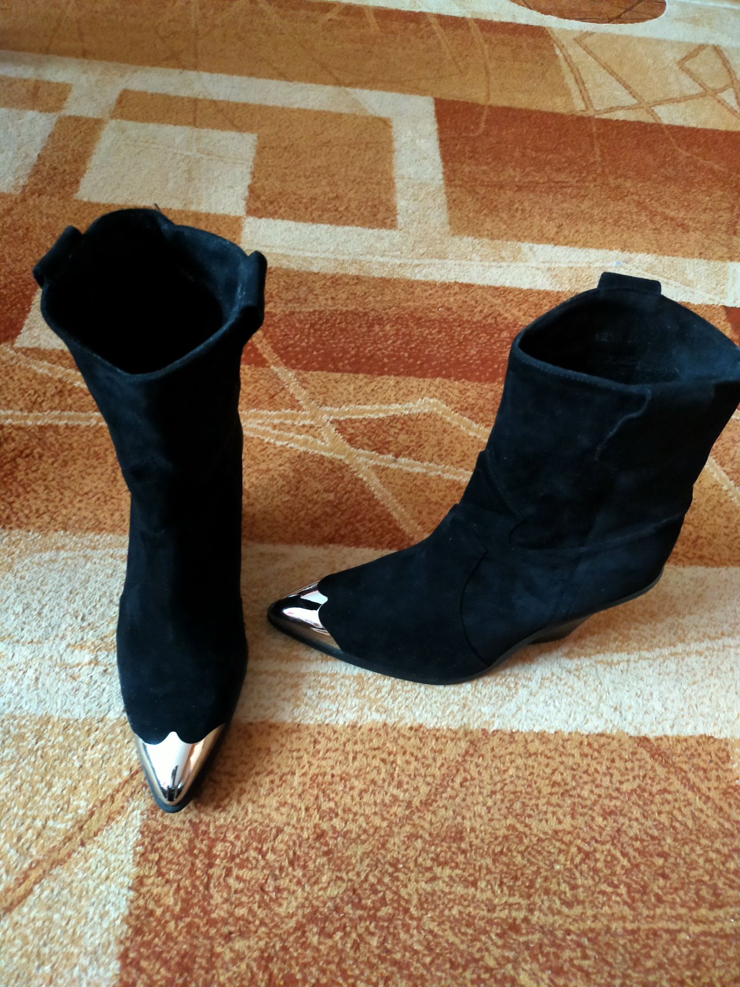Botki--Czarne kowbojki  r. 39