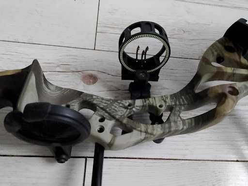 łuk 70 lbs fossil