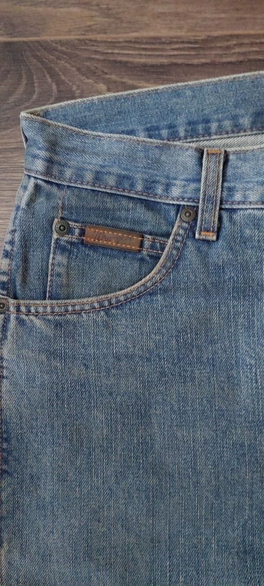 Spodnie męskie dżinsowe Wrangler