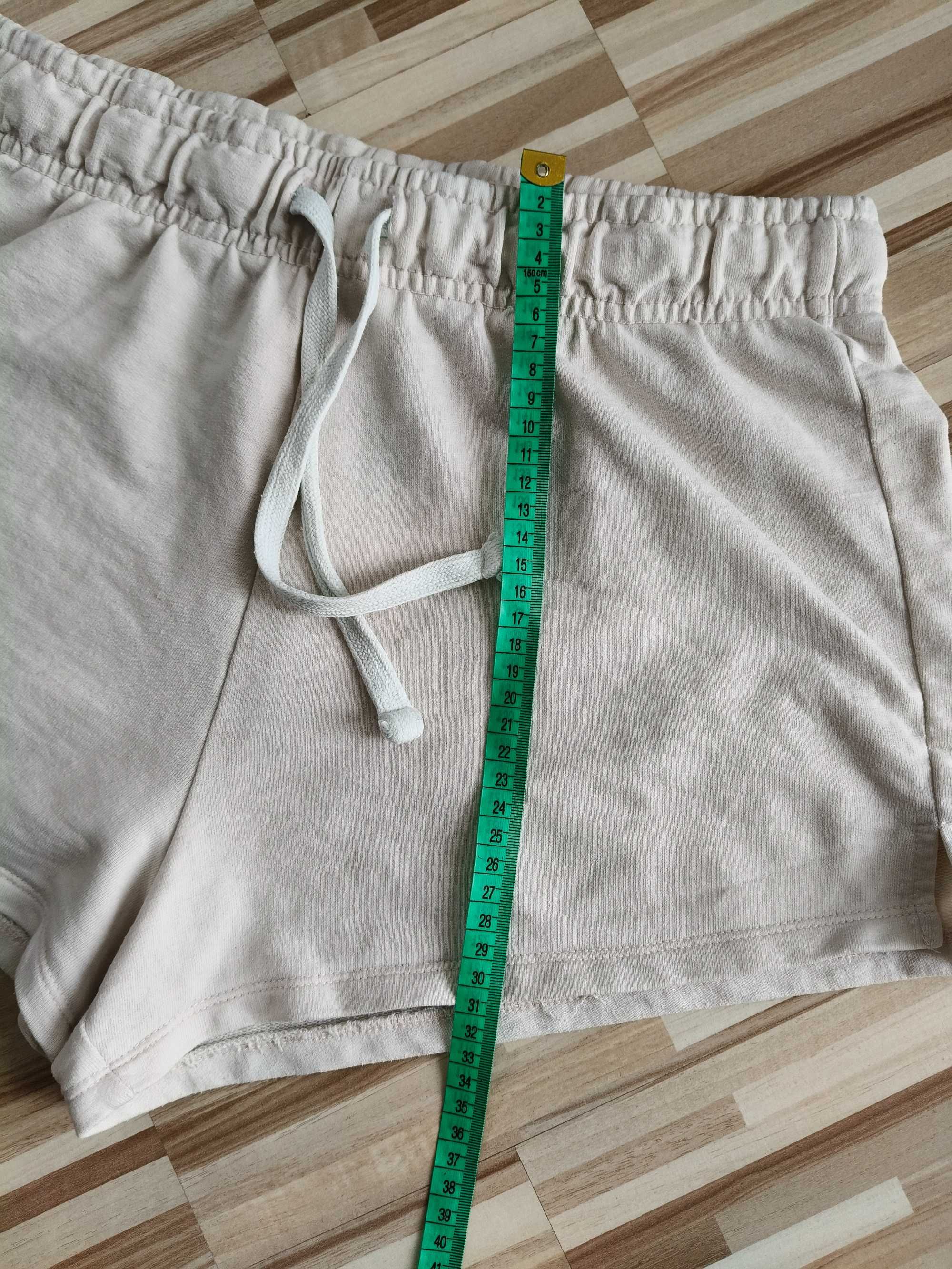 Bawełniane beżowe spodenki damskie, 2-ga para szarych Gratis ! M