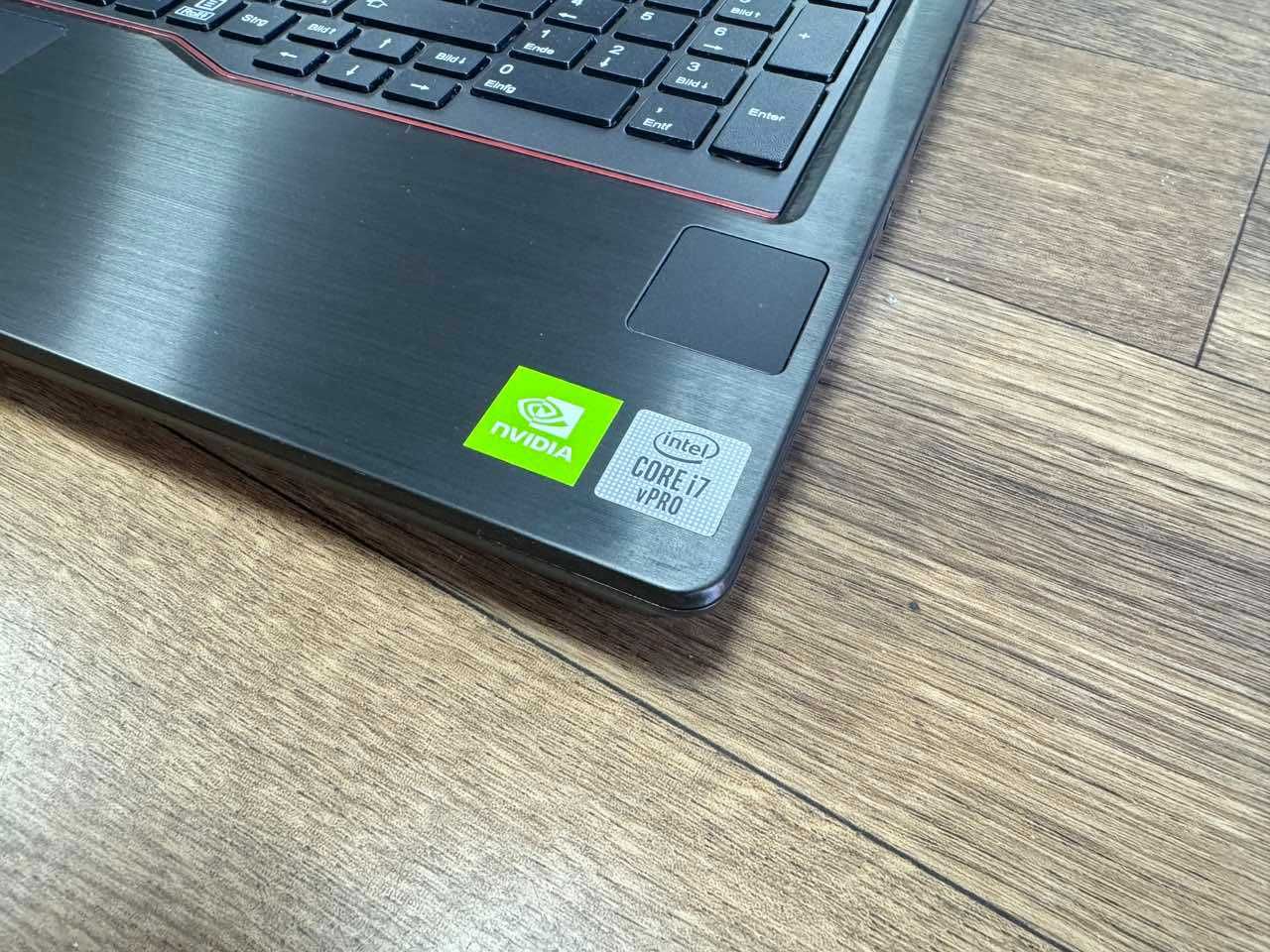 Ноутбук Fujitsu Celsius H7510 ( ИГРОВОЙ )