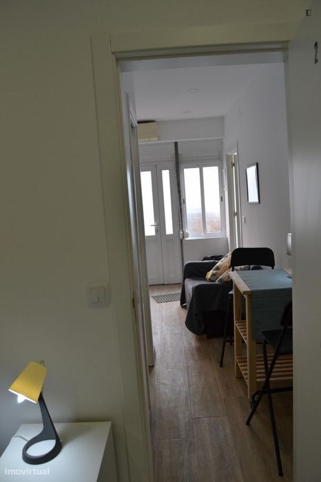 Quarto - localizado em Parque das Nações Lisbon