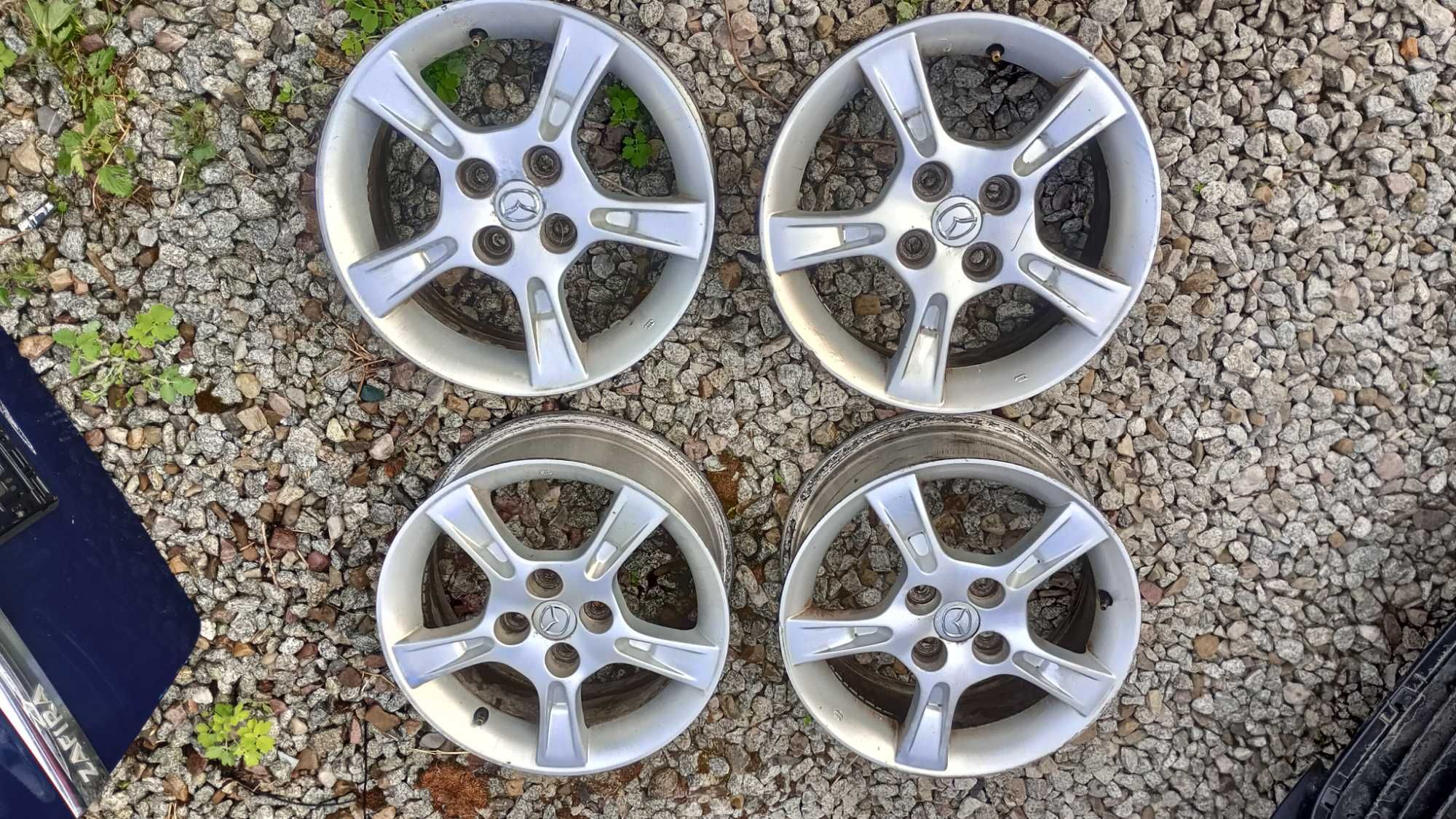 Felgi alufelgi mazda 4x100 średnica piasty 54mm