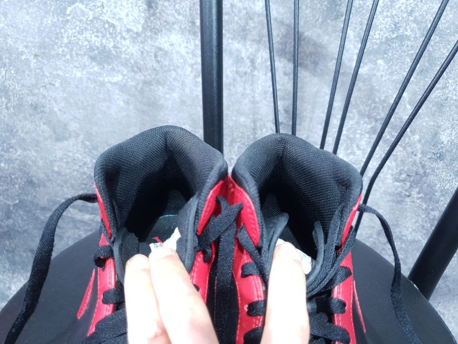 Чоловічі Кроссівки Кеди Nike Air Jordan 1 Mid Banned Оригінал