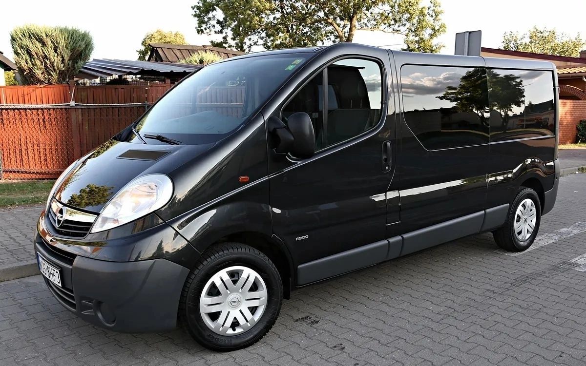 Opel Vivaro 2011