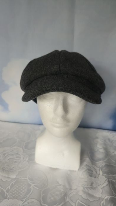 Klasyczna czapka newsboy elegancja i styl w jednym!