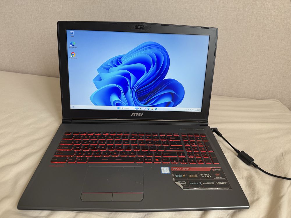 Laptop gamingowy MSI MS-16JF