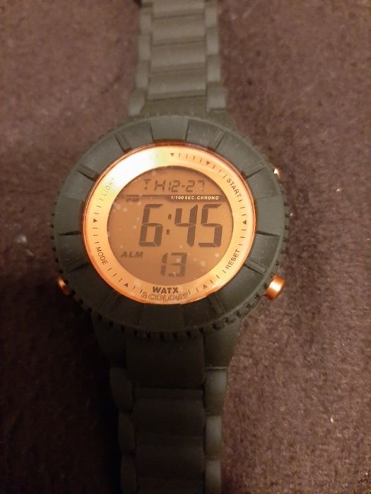 Relógio Digital Swatch