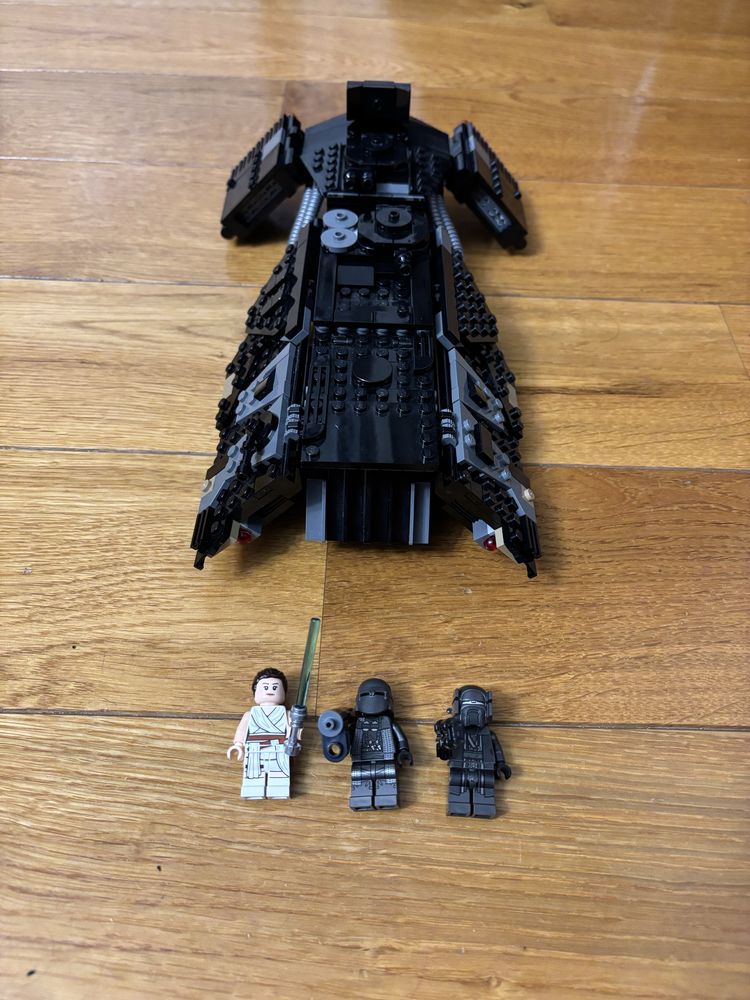 Lego star wars 75284 knights of Ren transport ship