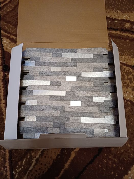 Samoprzylepne płytki M MOFIT 10 sztuk