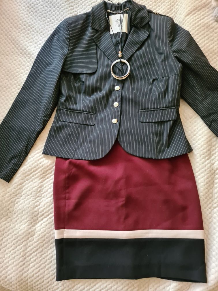 Elegancki żakiet  firmy Simple rozm. 40