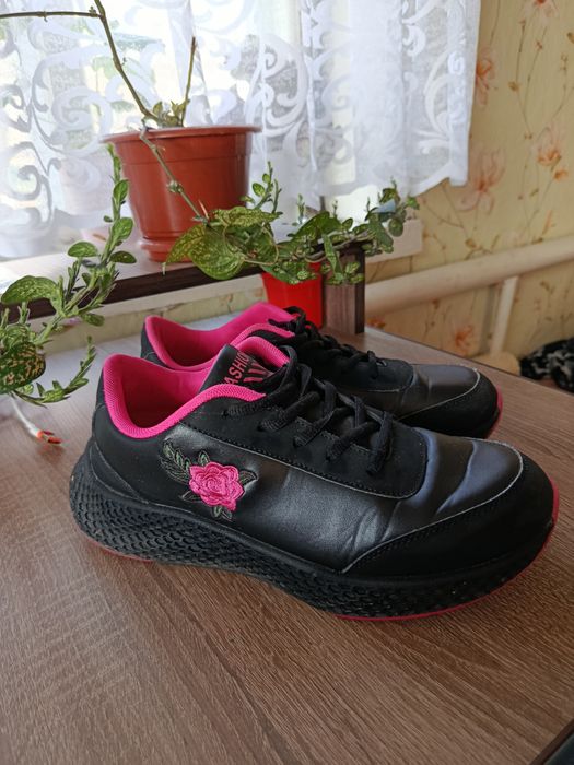 Кросівки жіночі,Демі,25.5