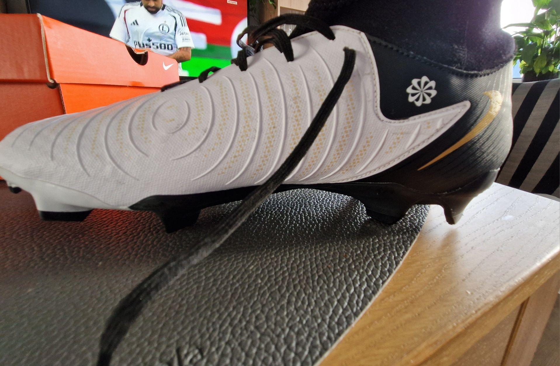 Korki Nike 44 Phantom Luna