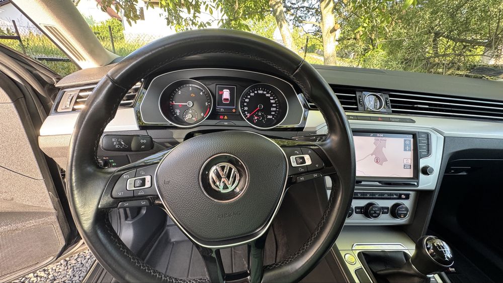 Volkswagen Passat B8 2.0 TDI LED NAVI 150 km F-VAT
