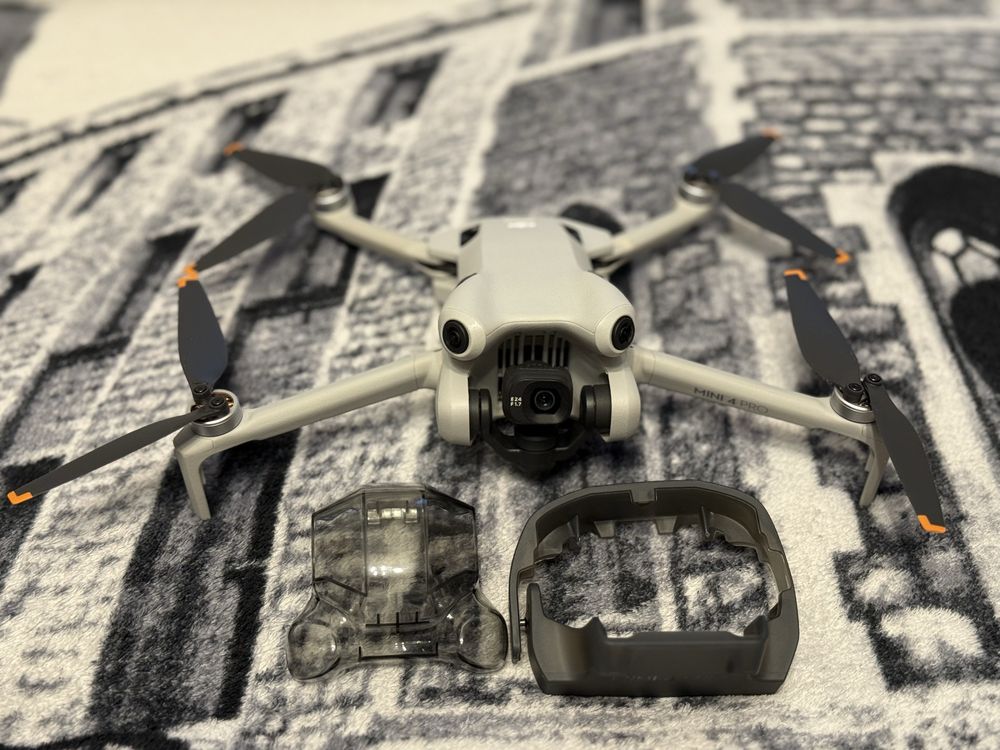 DJI Mini 4 Pro Fly More Combo FMC