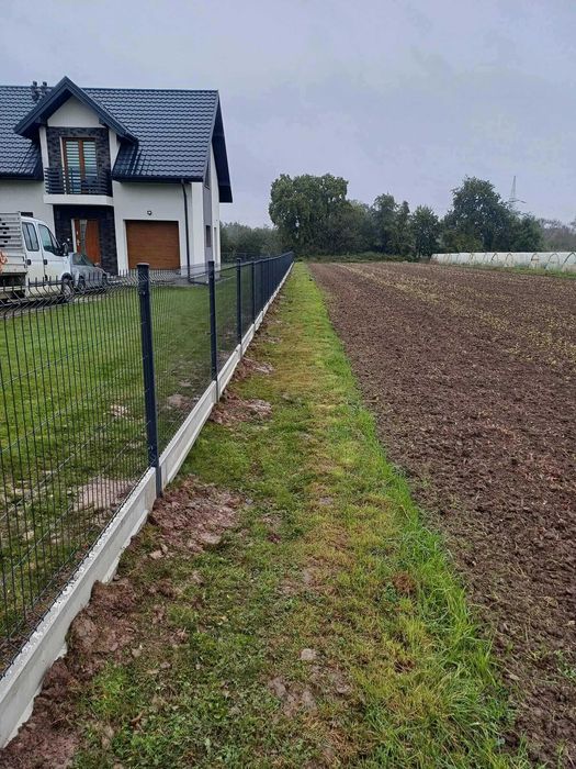 Ogrodzenie Panelowe Podmurówka Słupki Bramy Montaż