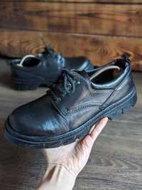Owunday шкіряні чоловічі туфлі EU 39 Устілка 25,5 см Стан 9,5 з 10