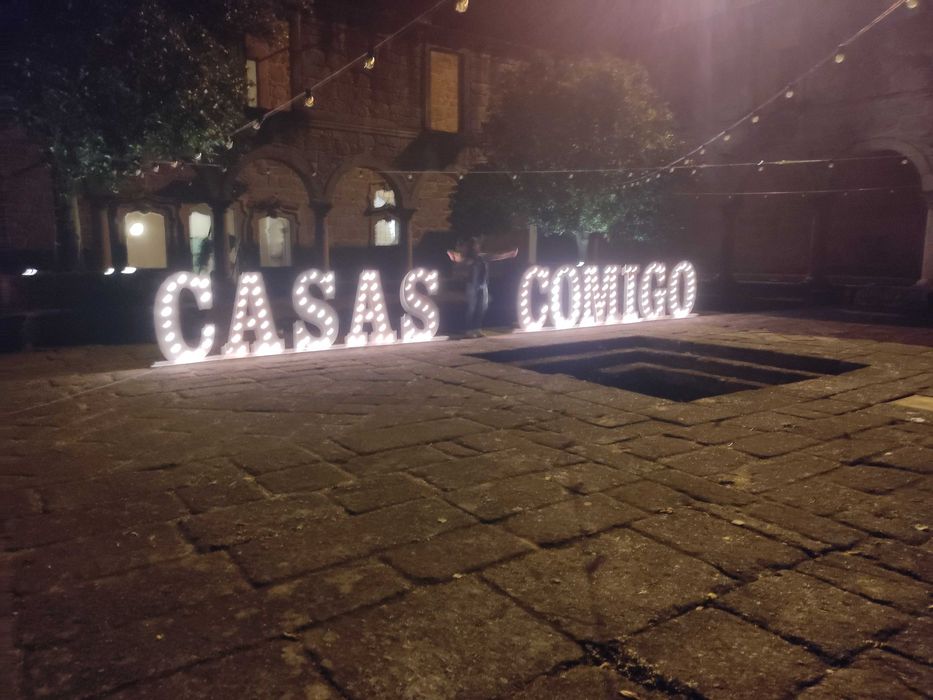Letras iluminadas