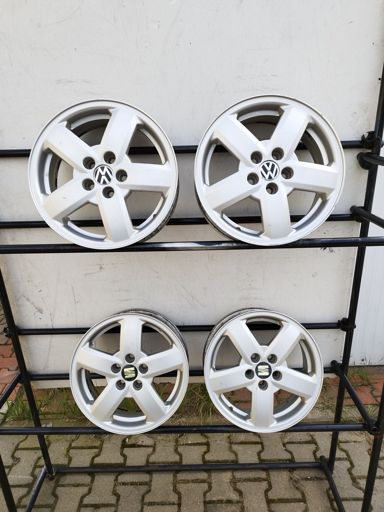 Felgi 15" 5x100 Et 38 6j VW Seat Skoda Audi