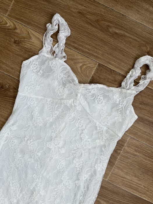 Сукня жіноча молочна