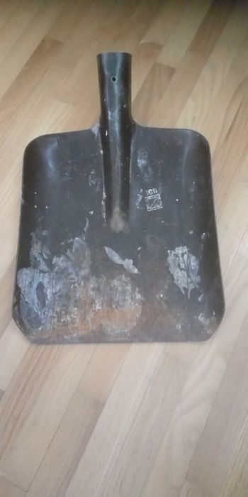 Лопата  железная