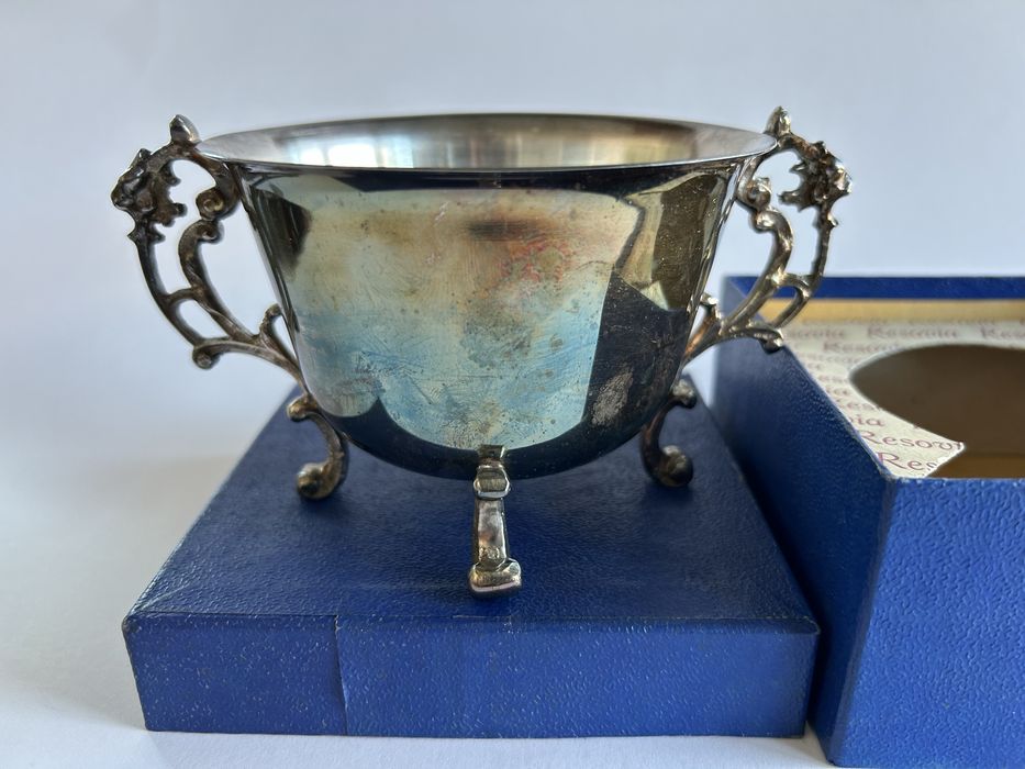 Cukiernica RESOVIA jak nowa z pudełkiem plater PRL