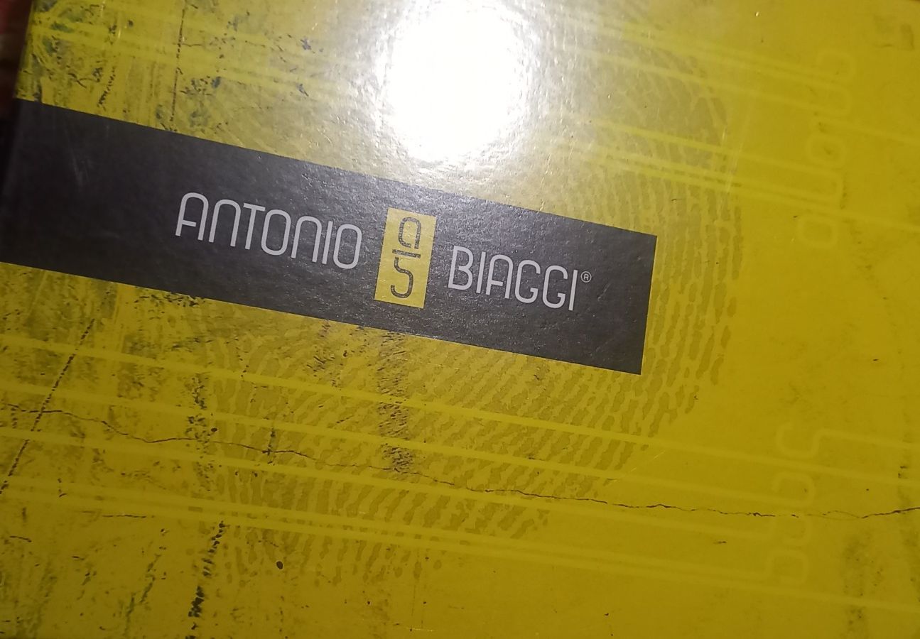 Продам туфлі Antonio Biaggi