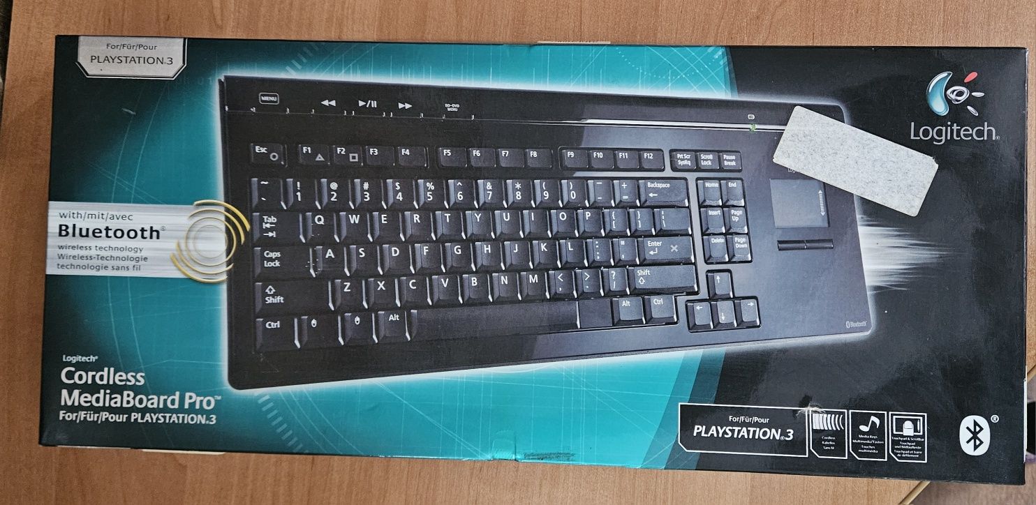 Niemiecka klawiatura Logitech Cordless MediaBoard Pro PLAYSTATION