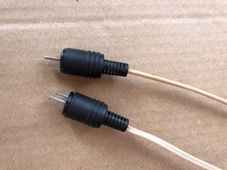 Kabel przewód głośnikowy Din2 / Din 2 długość 2,65 m.