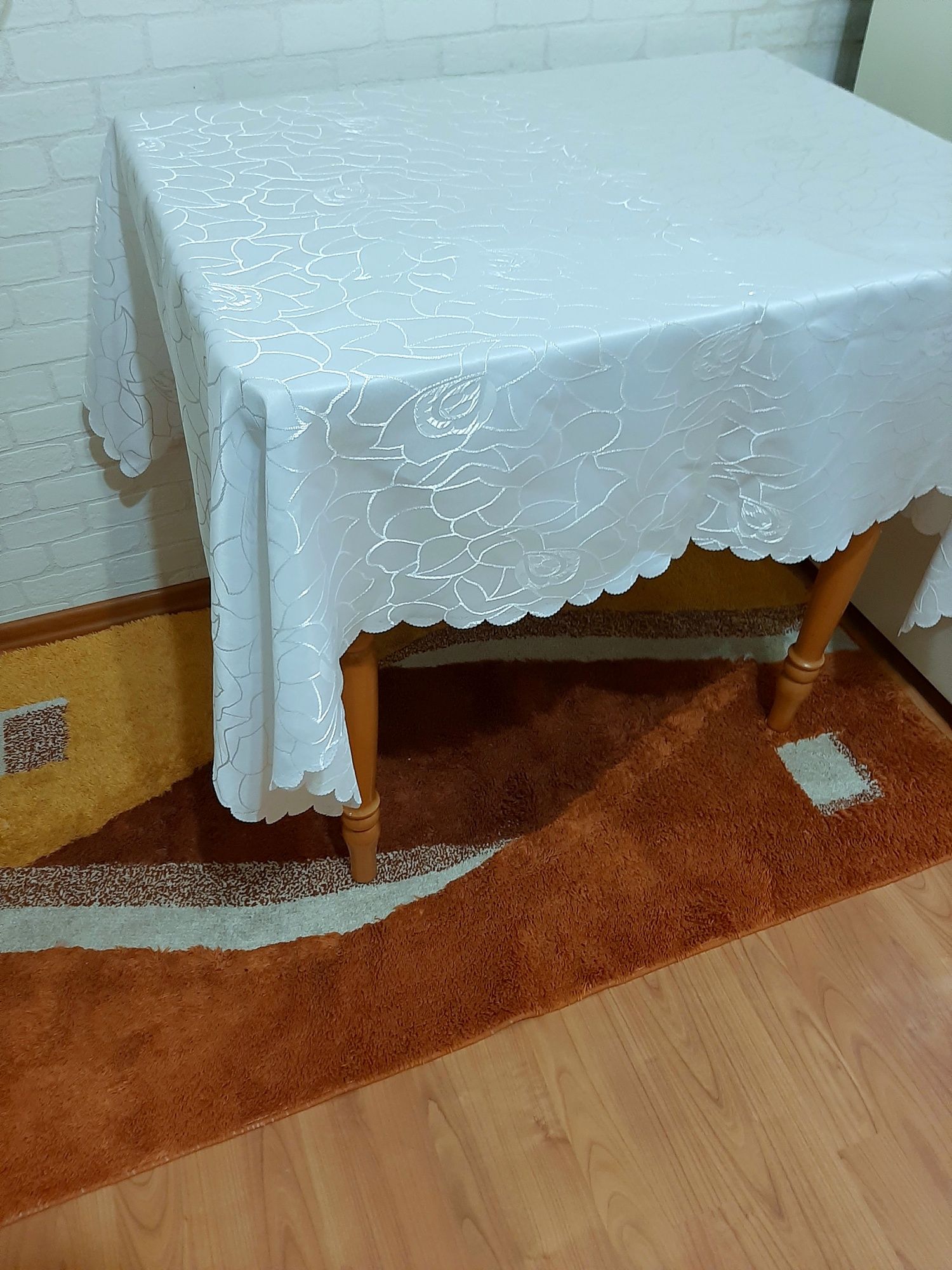 Вишукана скатертина на  стіл ,110×160см