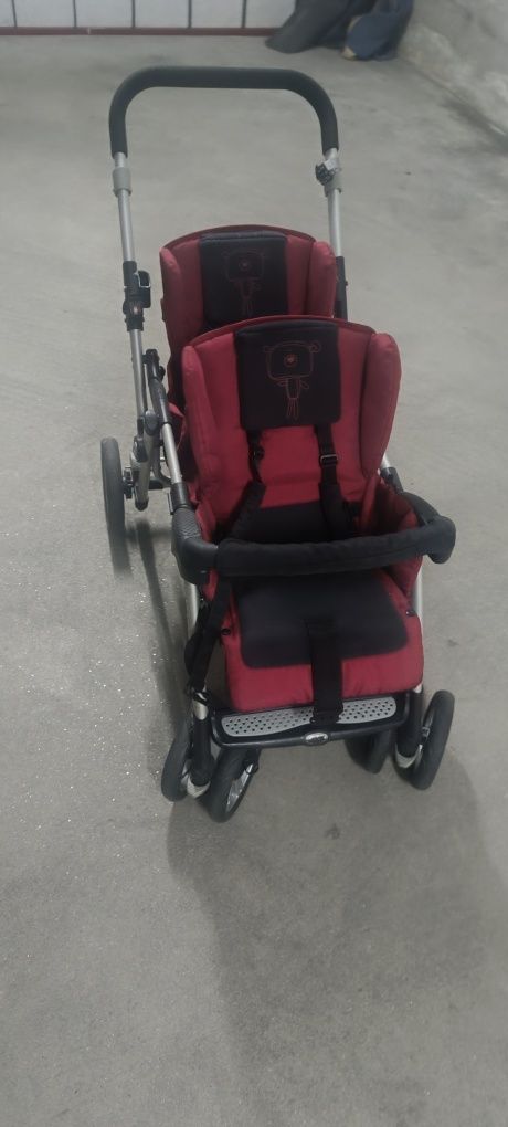 Vendo carrinho de gêmeos